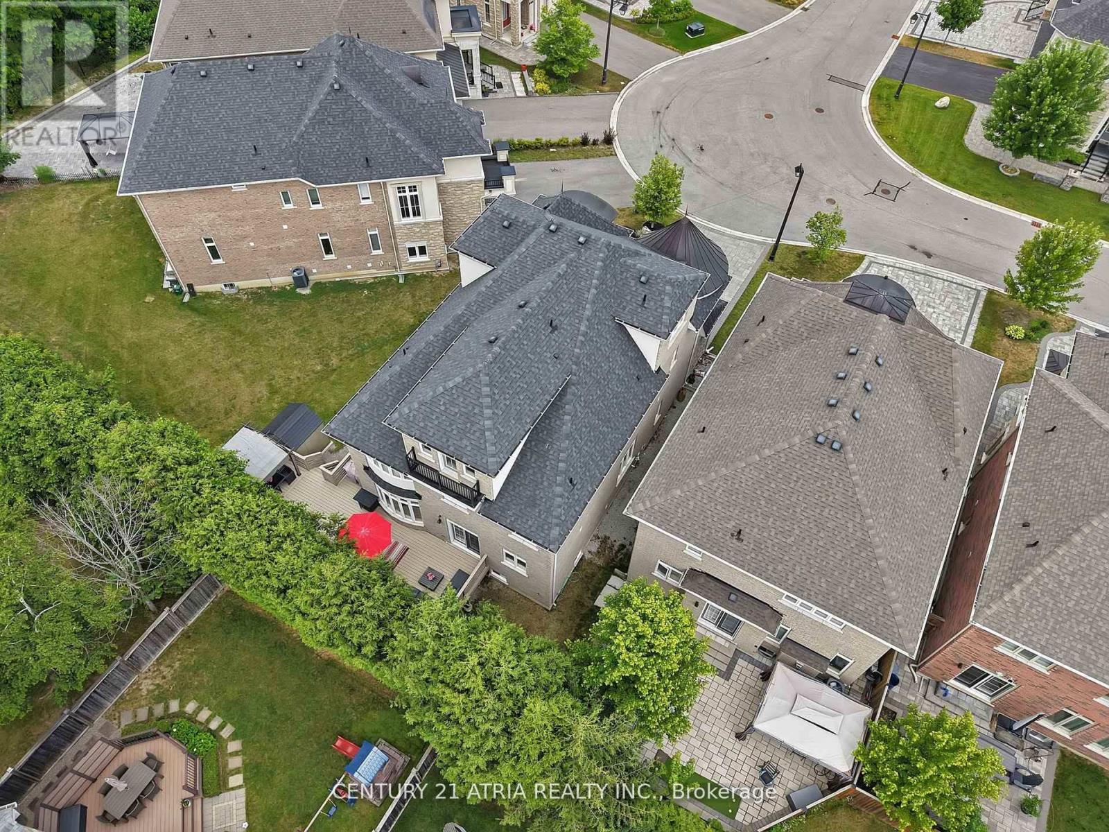 12 Macdonald Court, Richmond Hill, Ontario  L4E 1E9 - Photo 37 - N12740046