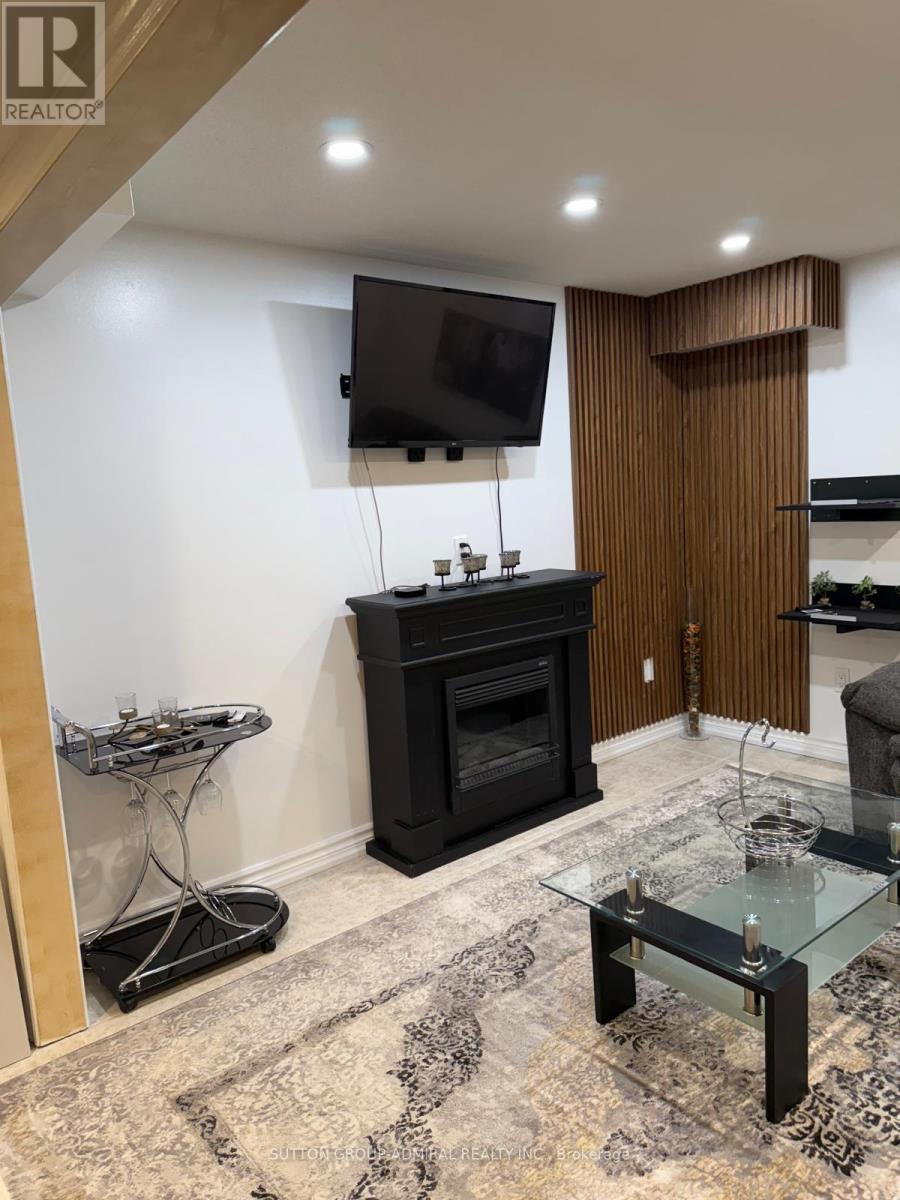 Bsmt - 310 Narinia Crescent, Newmarket, Ontario  L3X 2C9 - Photo 4 - N12740070