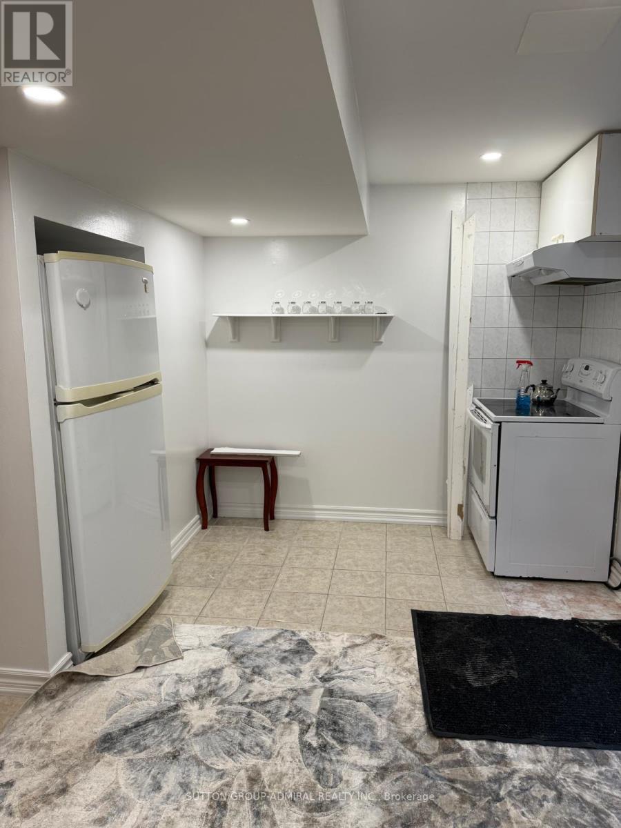 Bsmt - 310 Narinia Crescent, Newmarket, Ontario  L3X 2C9 - Photo 9 - N12740070