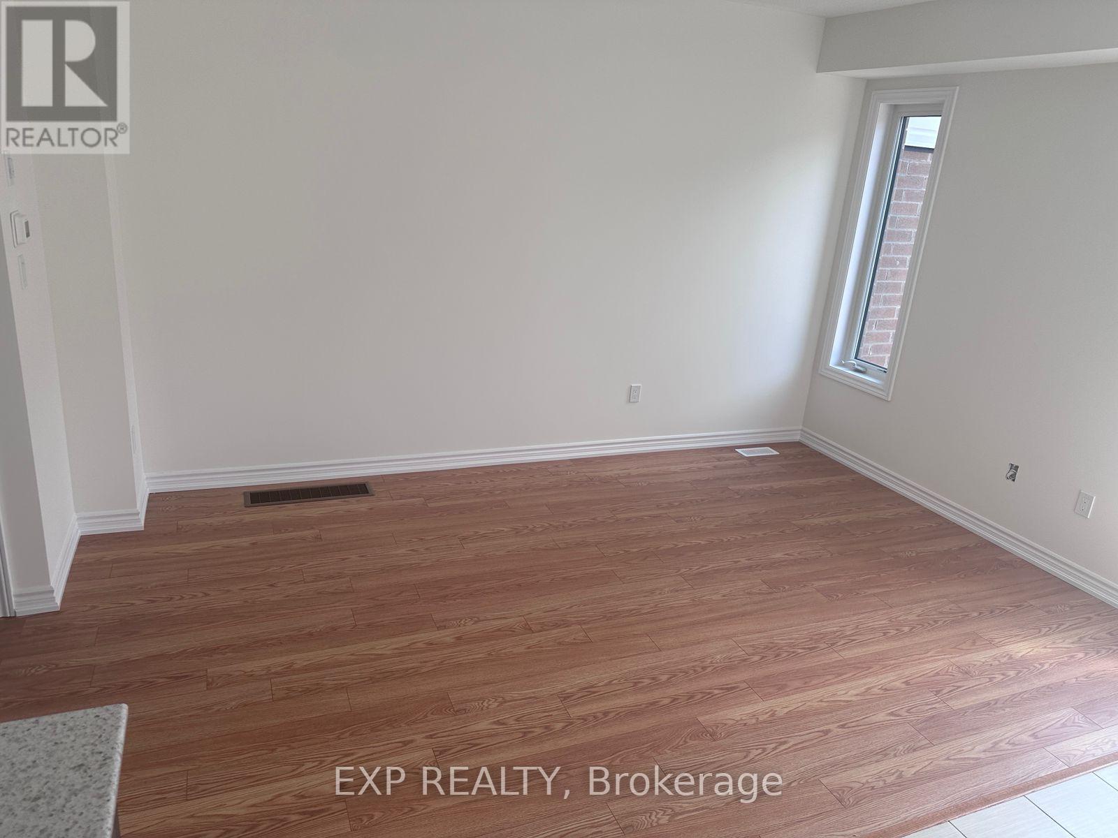 39 Tamworth Terrace, Barrie, Ontario  L9S 2Z8 - Photo 3 - S12740096