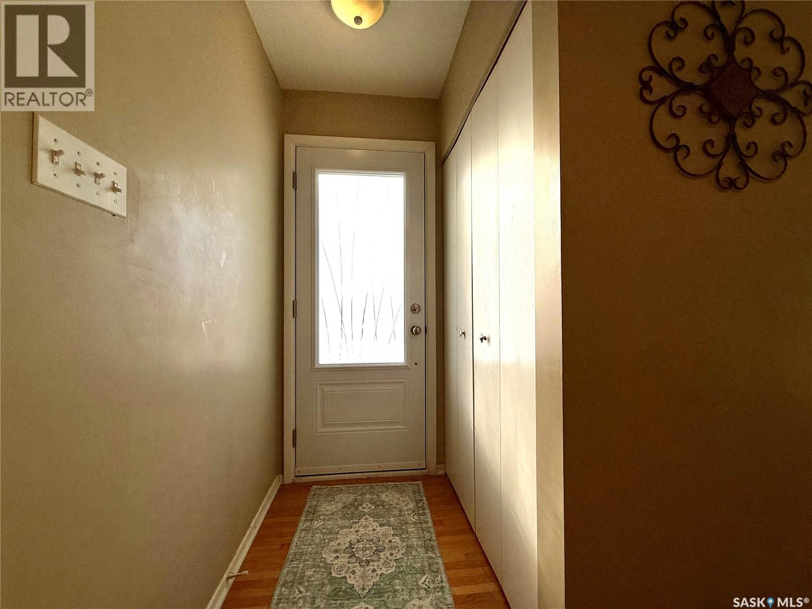 147 Logan Crescent W, Yorkton, Saskatchewan  S3N 0W6 - Photo 9 - SK027607