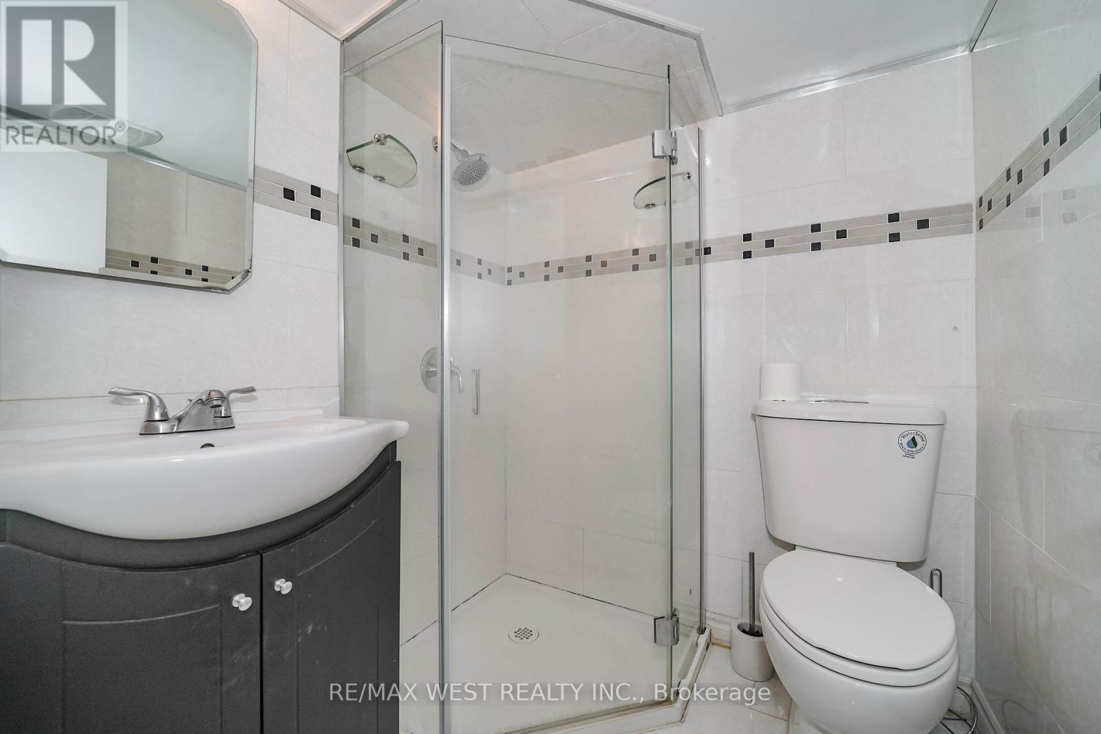 48 Eileen Avenue, Toronto, Ontario  M6N 1V4 - Photo 5 - W12739890