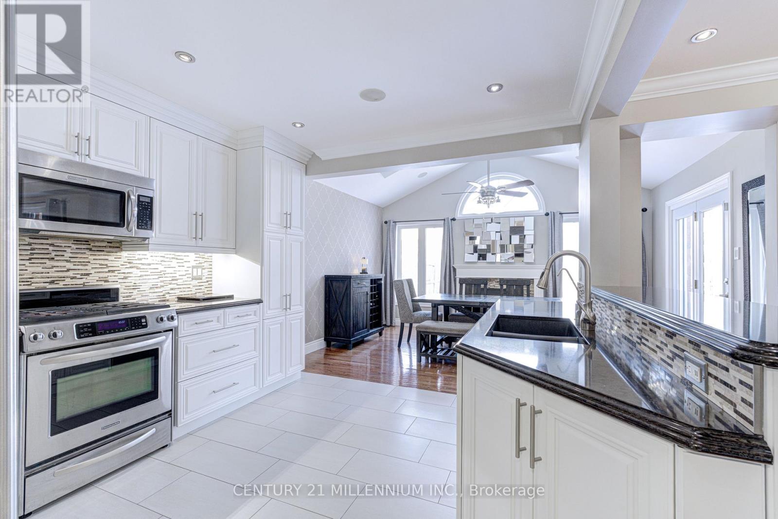 88 Eaton Street, Halton Hills, Ontario  L7G 5T2 - Photo 19 - W12739904