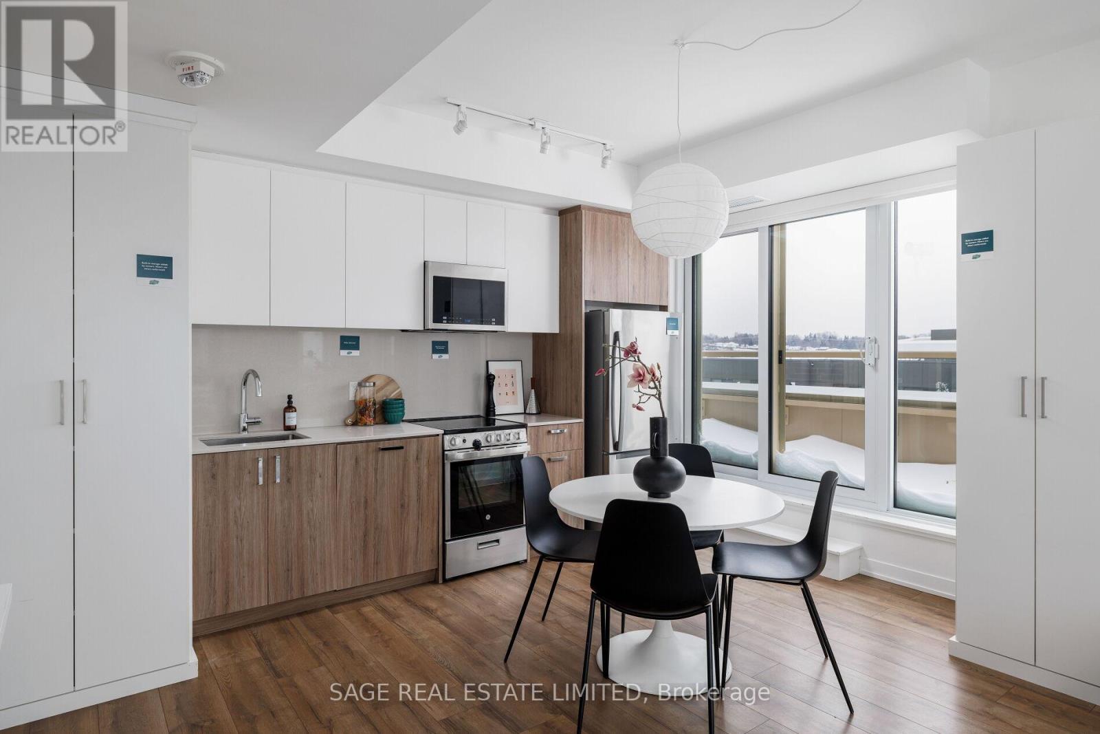 720 - 1787 St Clair Avenue, Toronto, Ontario  M6N 0B7 - Photo 10 - W12739942