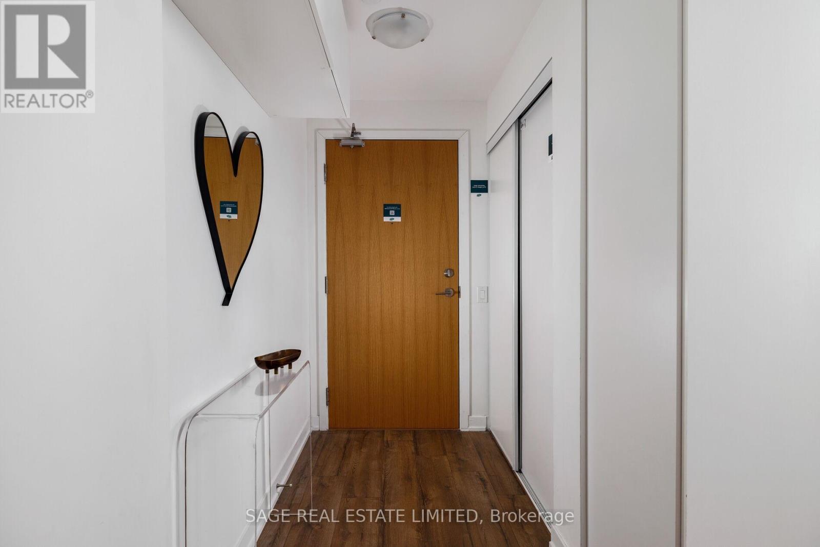 720 - 1787 St Clair Avenue, Toronto, Ontario  M6N 0B7 - Photo 3 - W12739942