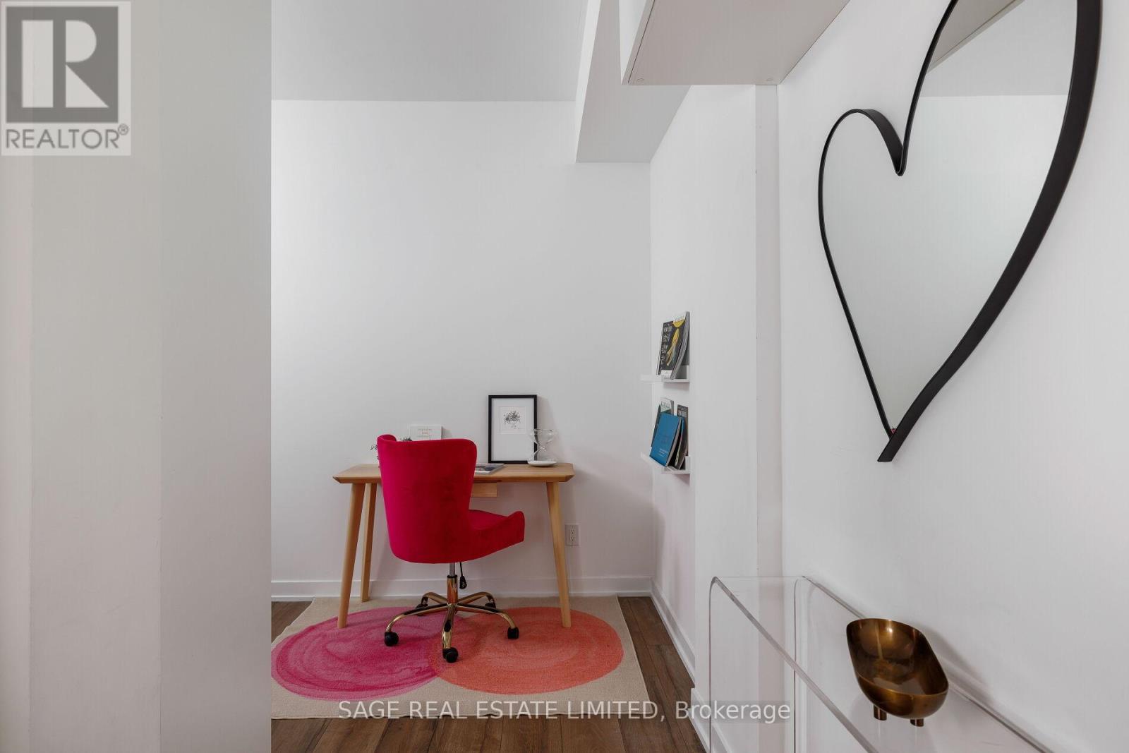 720 - 1787 St Clair Avenue, Toronto, Ontario  M6N 0B7 - Photo 4 - W12739942