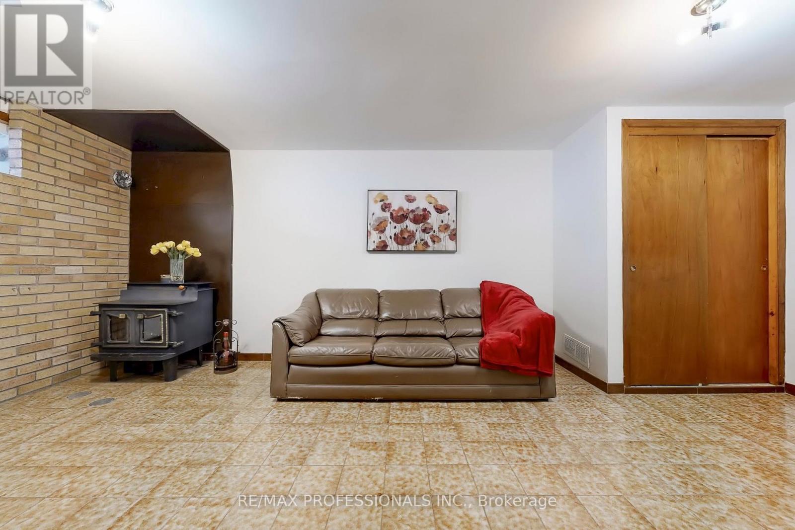 134 Giltspur Drive, Toronto, Ontario  M3L 1M9 - Photo 24 - W12739990
