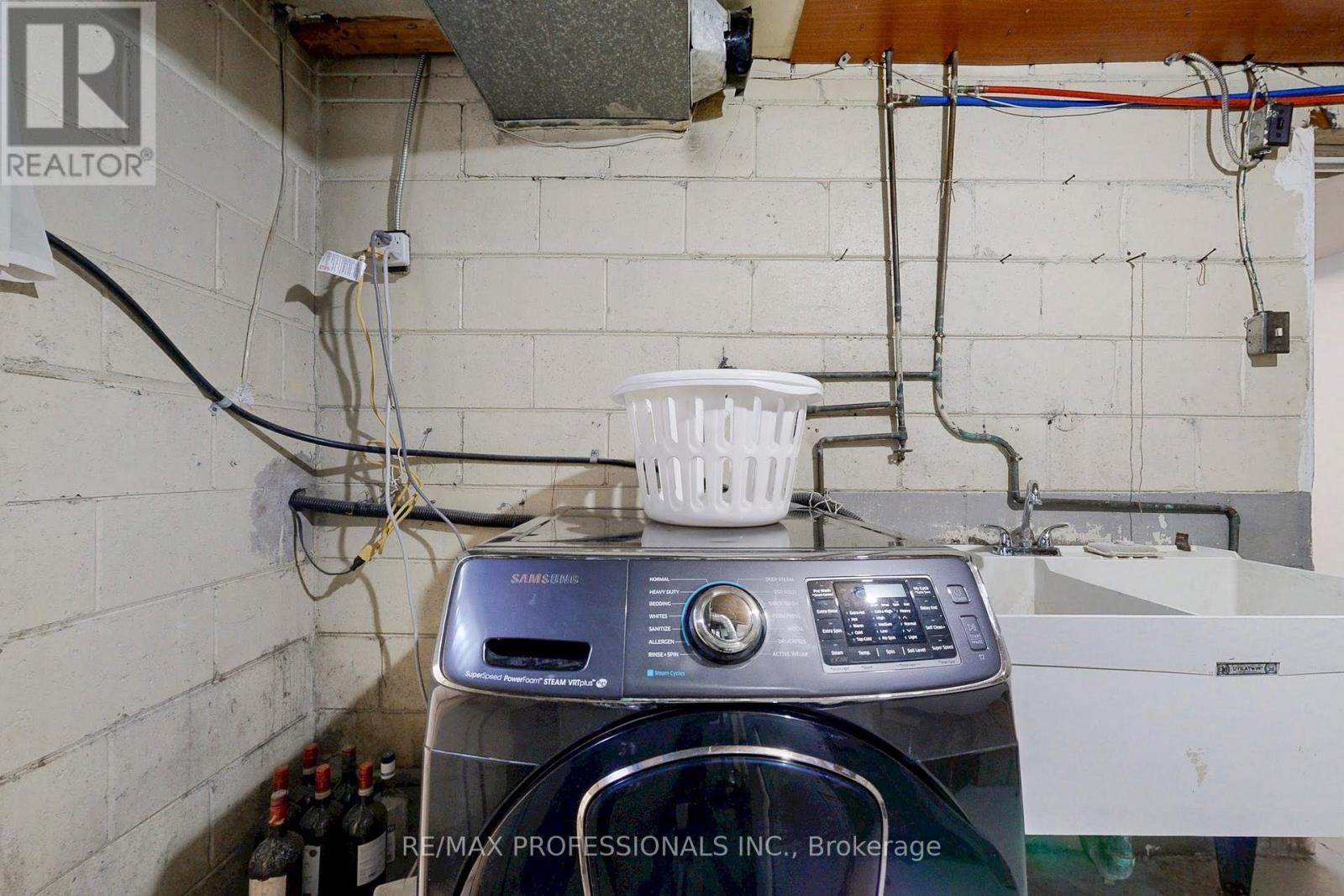 134 Giltspur Drive, Toronto, Ontario  M3L 1M9 - Photo 28 - W12739990