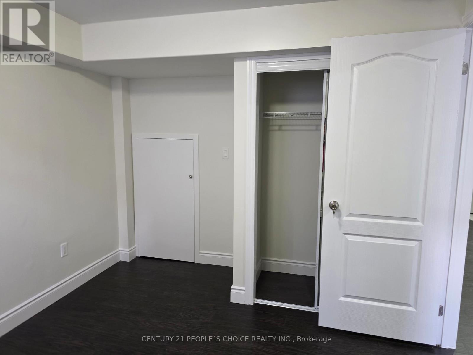 Basement - 26 Openbay Gardens, Brampton, Ontario  L6R 0V4 - Photo 11 - W12740008