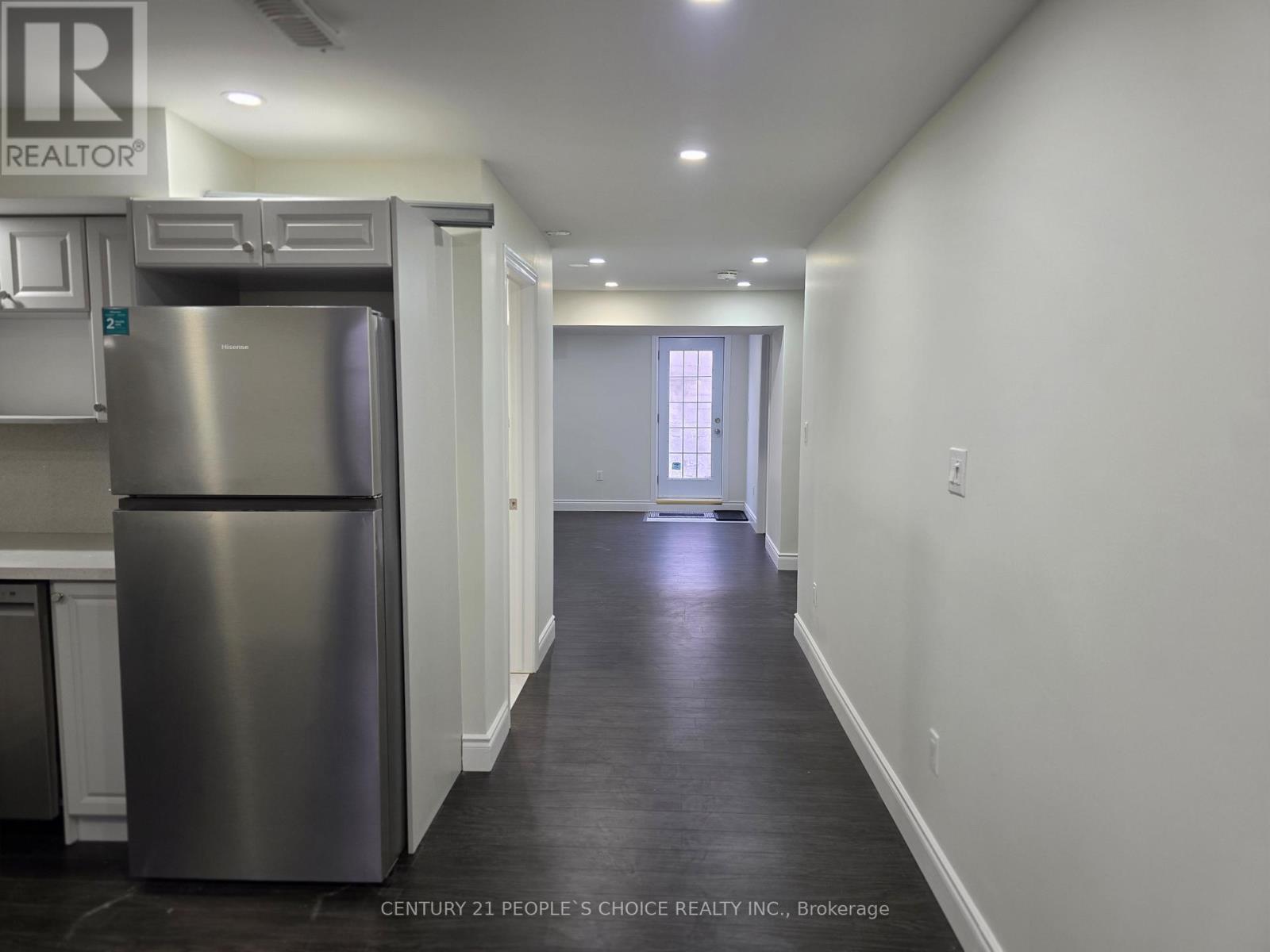 Basement - 26 Openbay Gardens, Brampton, Ontario  L6R 0V4 - Photo 8 - W12740008