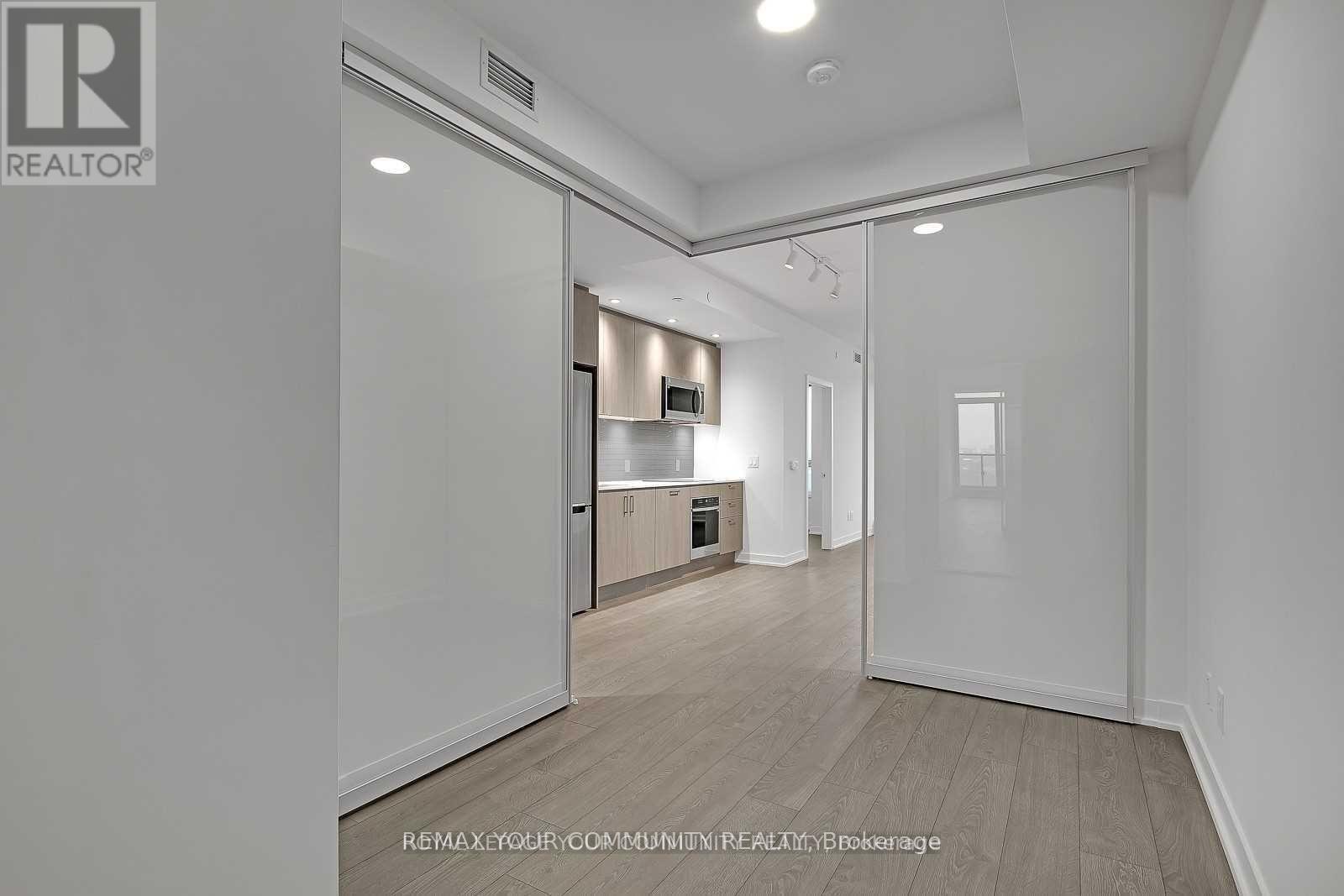 3705e - 1926 Lake Shore Boulevard, Toronto, Ontario  M6S 1A1 - Photo 10 - W12740048