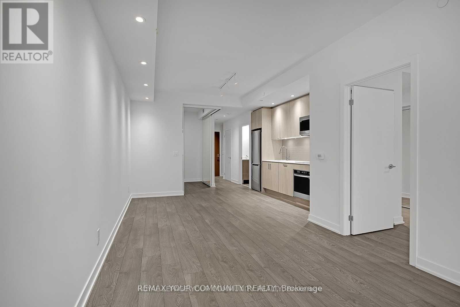 3705e - 1926 Lake Shore Boulevard, Toronto, Ontario  M6S 1A1 - Photo 18 - W12740048