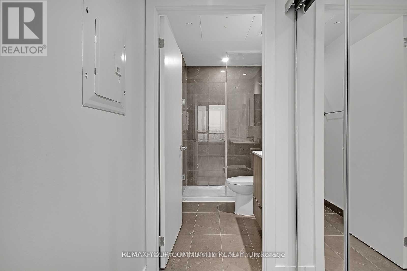 3705e - 1926 Lake Shore Boulevard, Toronto, Ontario  M6S 1A1 - Photo 25 - W12740048