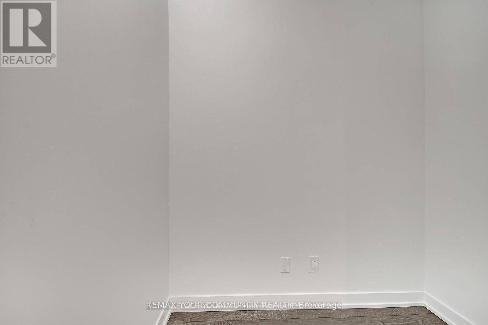 3705e - 1926 Lake Shore Boulevard, Toronto, Ontario  M6S 1A1 - Photo 4 - W12740048