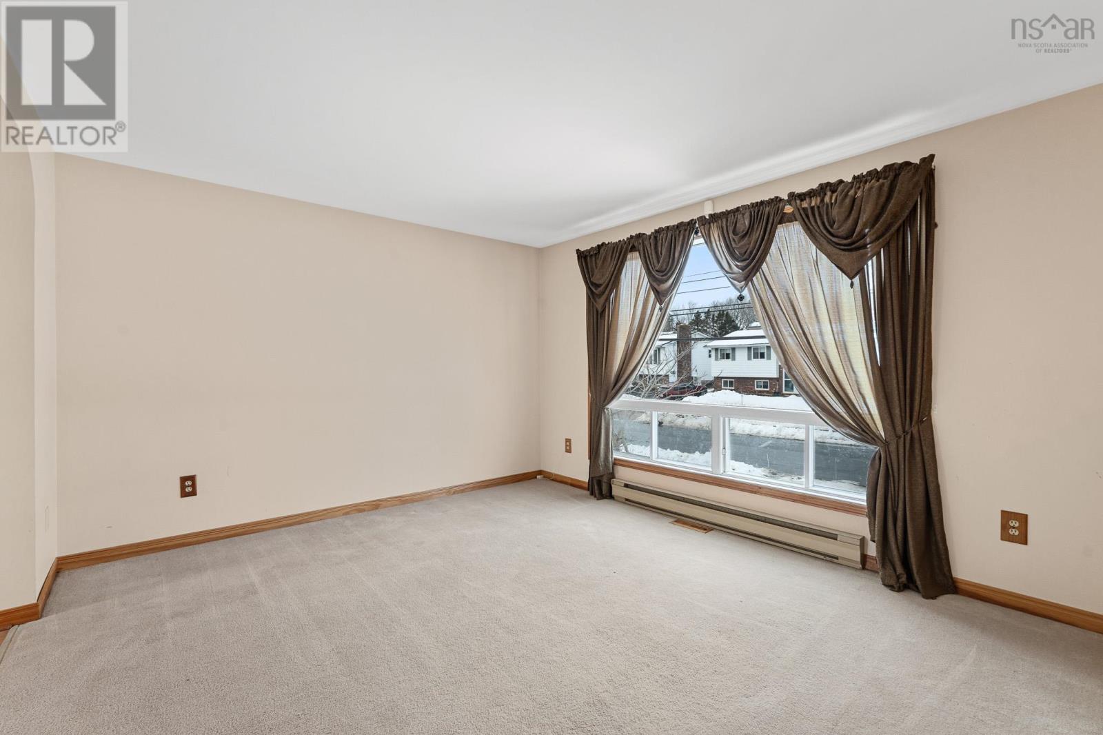 5 Poplar Drive, Cole Harbour, Nova Scotia  B2W 5M3 - Photo 3 - 202601604