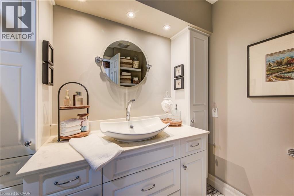 54 Blue Springs Drive Unit# 41, Waterloo, Ontario  N2J 4M4 - Photo 33 - 40772779