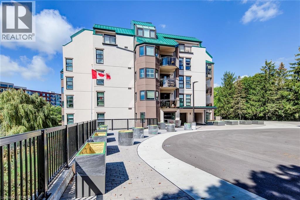 54 Blue Springs Drive Unit# 41, Waterloo, Ontario  N2J 4M4 - Photo 37 - 40772779