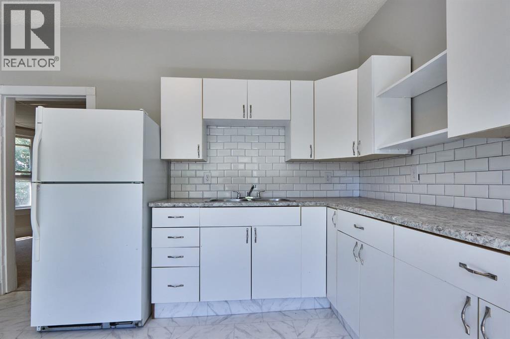 819 3 Street Se, Medicine Hat, Alberta  T1A 0H8 - Photo 14 - A2266851