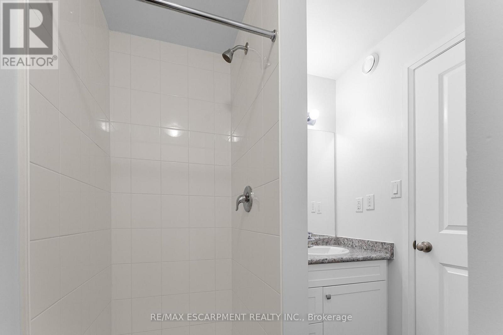 A7 - 24 Morrison Road, Kitchener, Ontario  N2A 0L1 - Photo 13 - X12739948