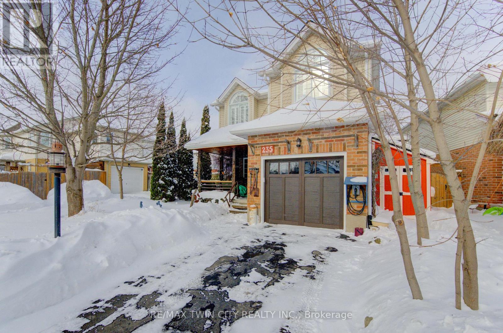 235 Bush Clover Crescent, Kitchener, Ontario  N2E 3P7 - Photo 2 - X12739962