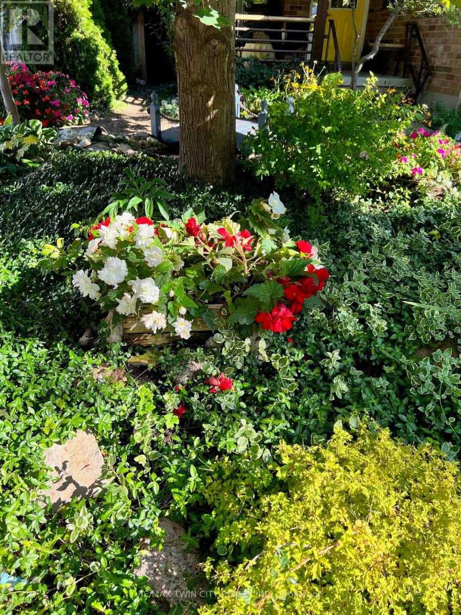 235 Bush Clover Crescent, Kitchener, Ontario  N2E 3P7 - Photo 45 - X12739962