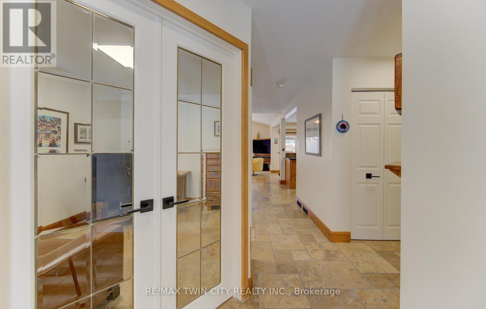 235 Bush Clover Crescent, Kitchener, Ontario  N2E 3P7 - Photo 6 - X12739962