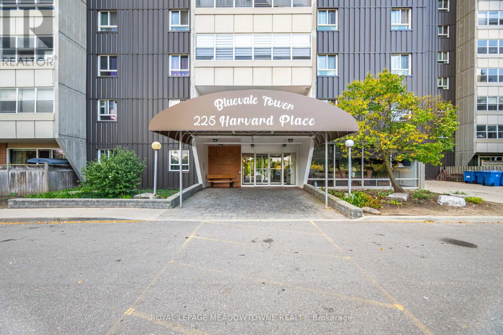 804 - 225 Harvard Place, Waterloo, Ontario  N2J 4H4 - Photo 2 - X12739986