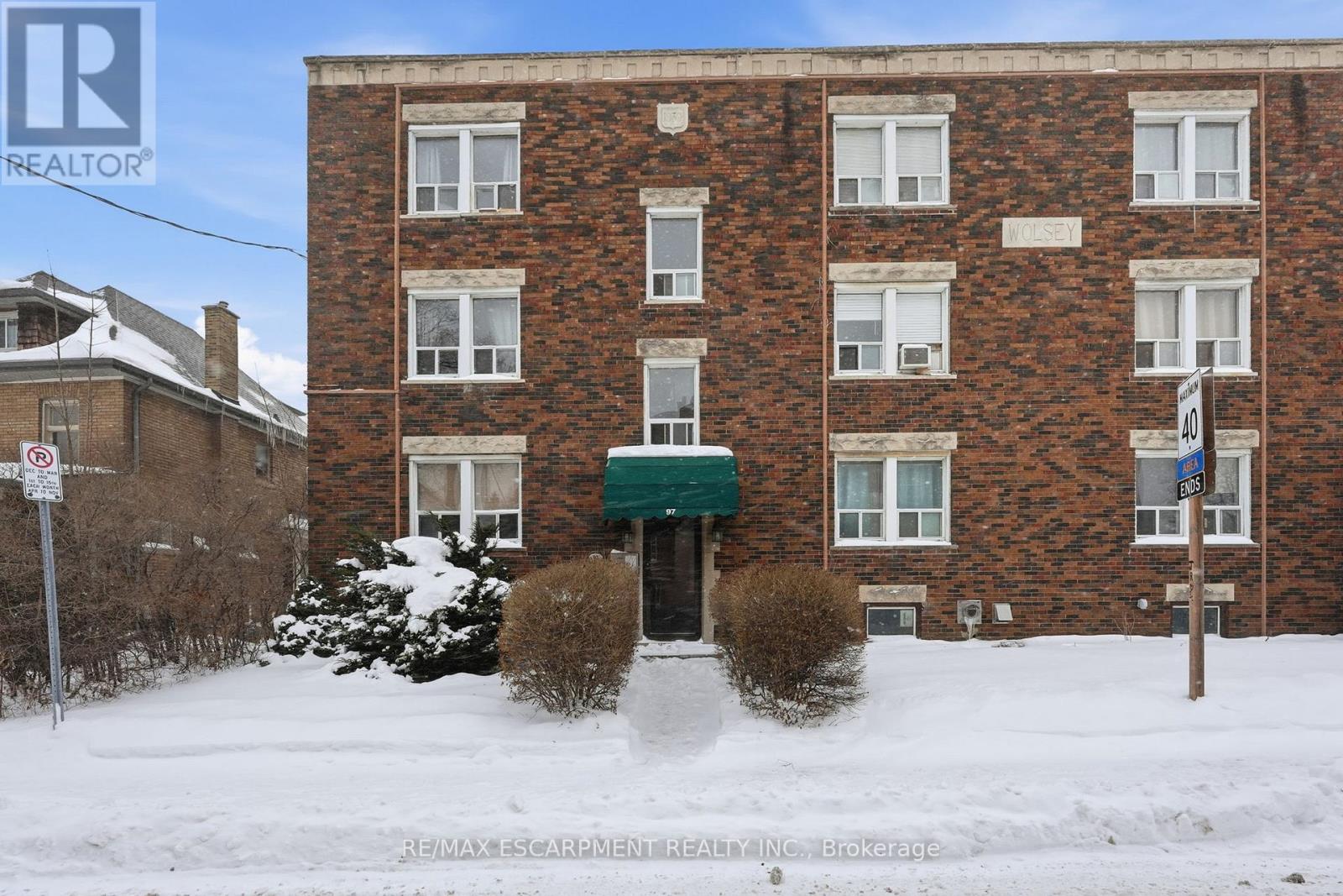 10 - 97 CONNAUGHT AVENUE, Hamilton, Ontario