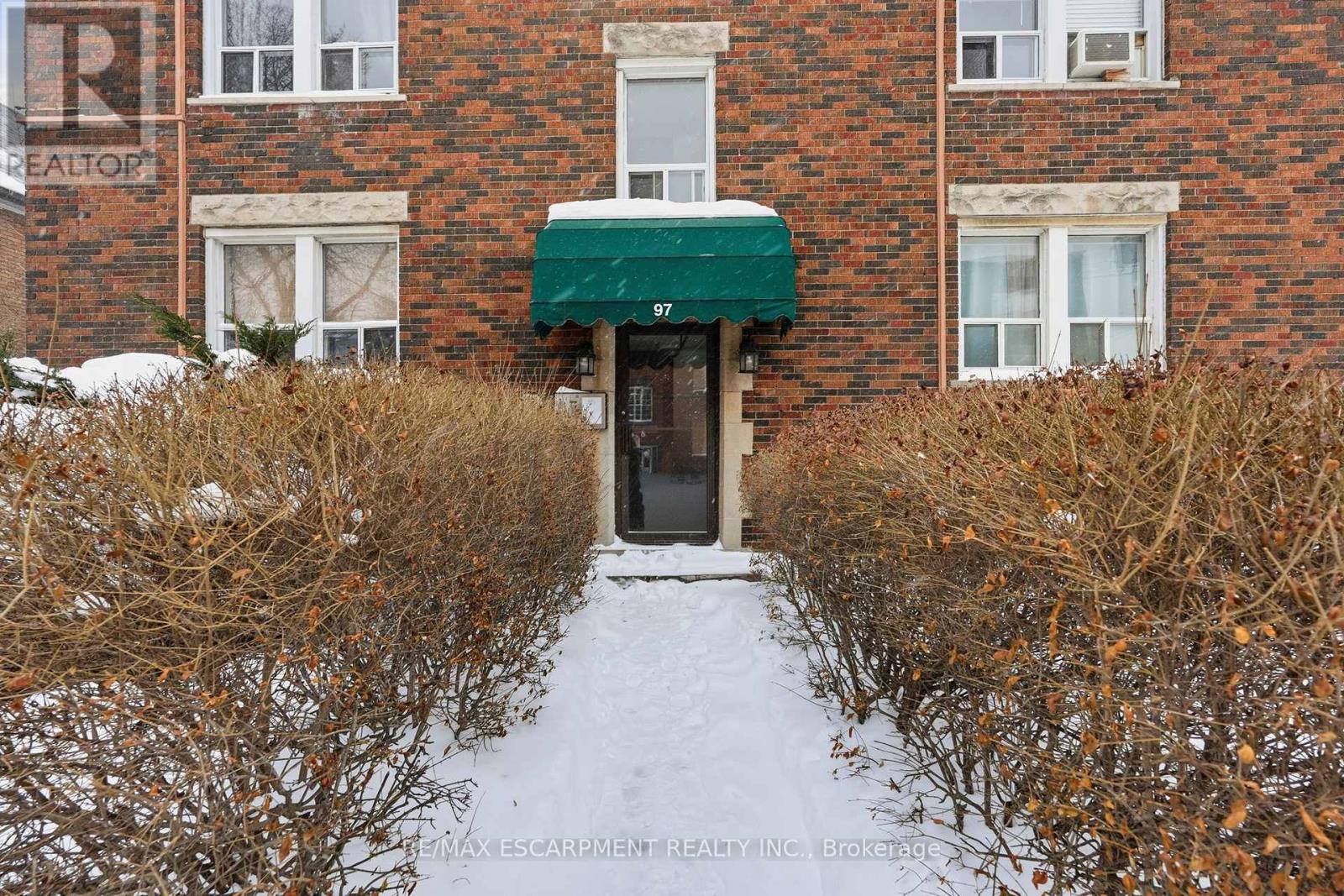 10 - 97 Connaught Avenue, Hamilton, Ontario  L8M 3C4 - Photo 3 - X12740090