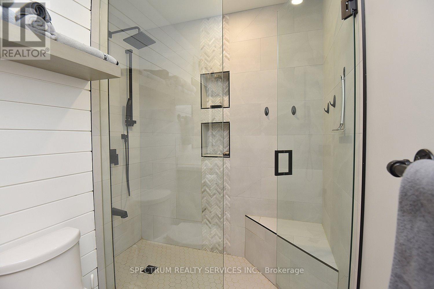 56 Mcknight Avenue, Hamilton, Ontario  L8B 0R5 - Photo 13 - X12740104