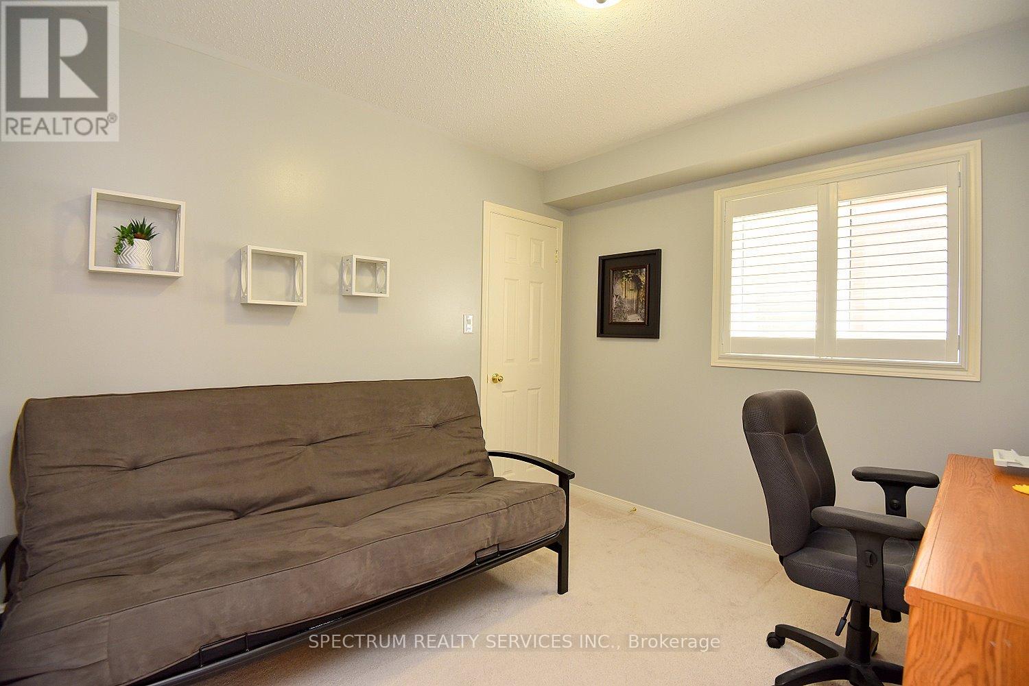 56 Mcknight Avenue, Hamilton, Ontario  L8B 0R5 - Photo 16 - X12740104