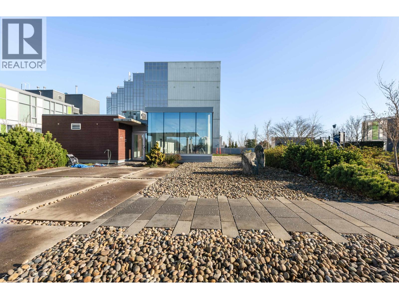 Listing Picture 32 of 38 : 302 7080 NO. 3 ROAD, Richmond / 烈治文 - 魯藝地產 Yvonne Lu Group - MLS Medallion Club Member