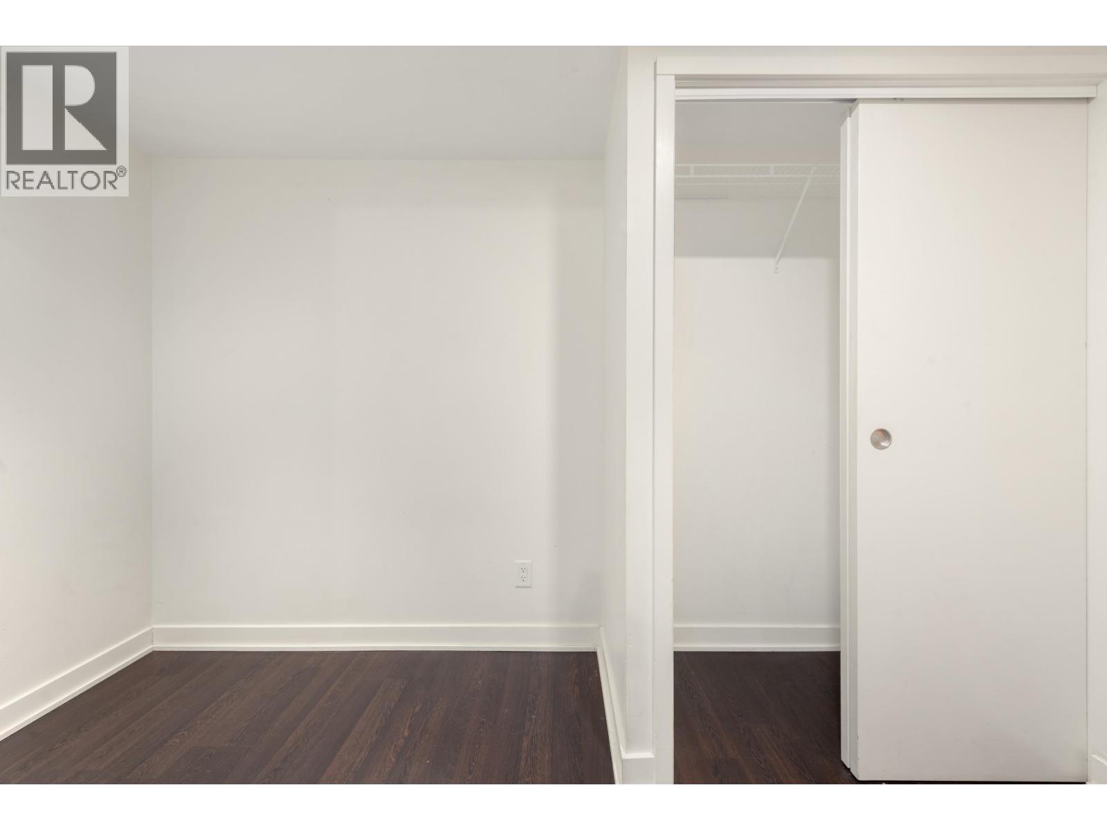 Listing Picture 19 of 38 : 302 7080 NO. 3 ROAD, Richmond / 烈治文 - 魯藝地產 Yvonne Lu Group - MLS Medallion Club Member