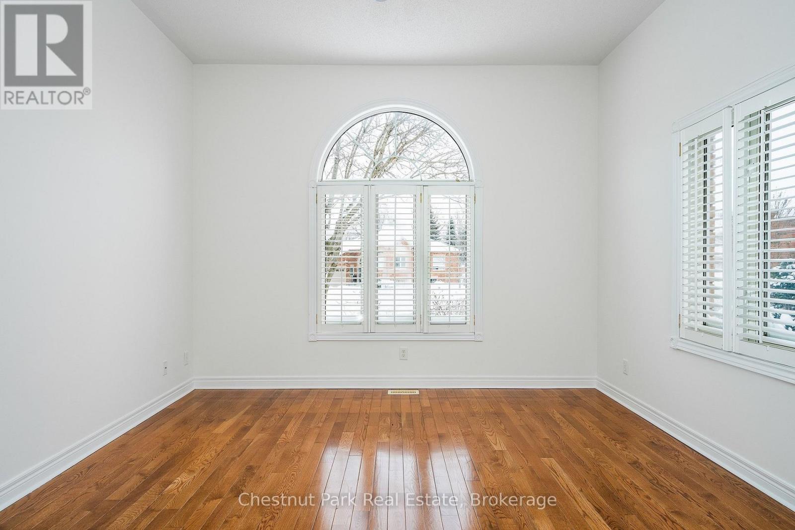 16 Green Pine Crescent, Wasaga Beach, Ontario L9Z 1P6 - Photo 20 - S12740196