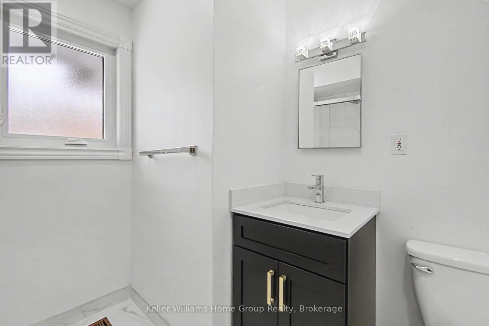 Upper - 34 Julia Drive, Guelph, Ontario  N1H 5W1 - Photo 15 - X12740182