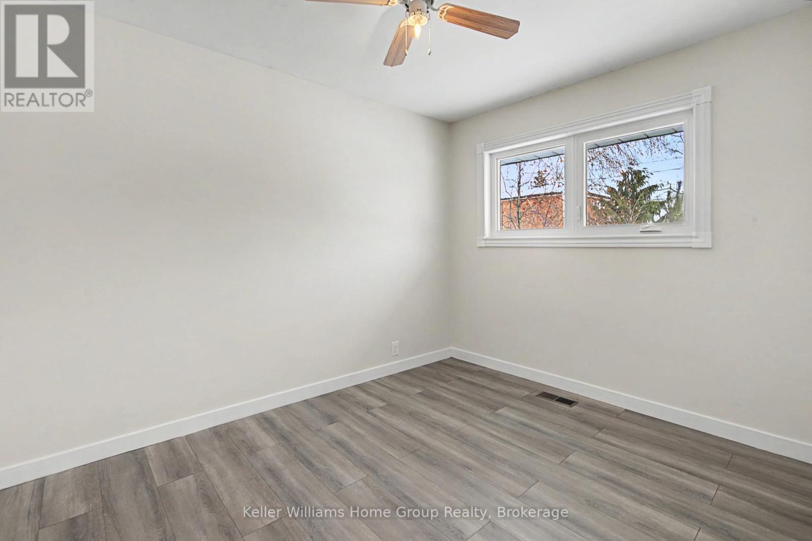 Upper - 34 Julia Drive, Guelph, Ontario  N1H 5W1 - Photo 16 - X12740182