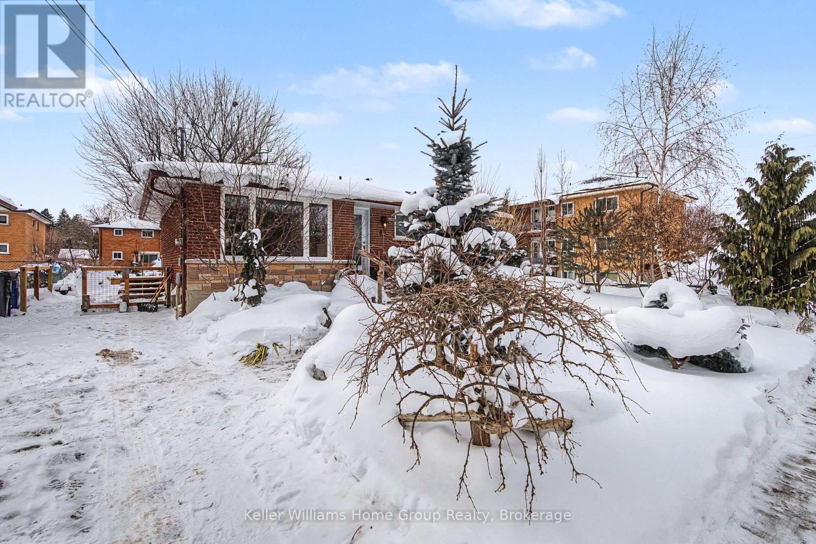 Upper - 34 Julia Drive, Guelph, Ontario  N1H 5W1 - Photo 3 - X12740182