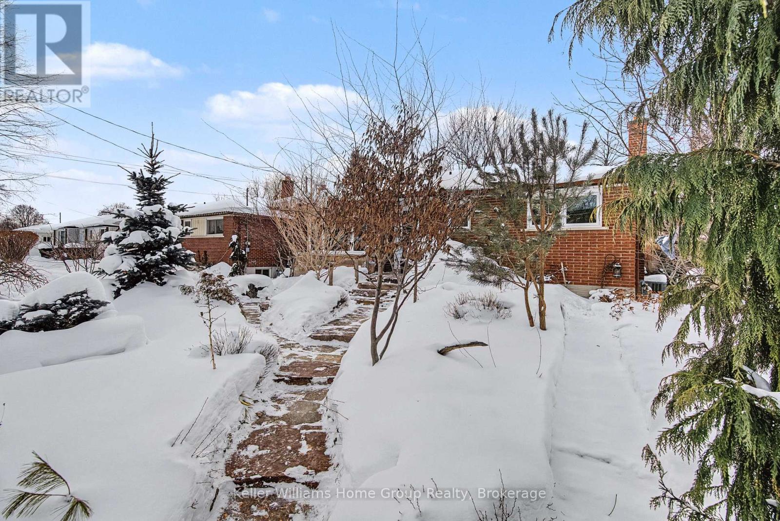 Upper - 34 Julia Drive, Guelph, Ontario  N1H 5W1 - Photo 4 - X12740182