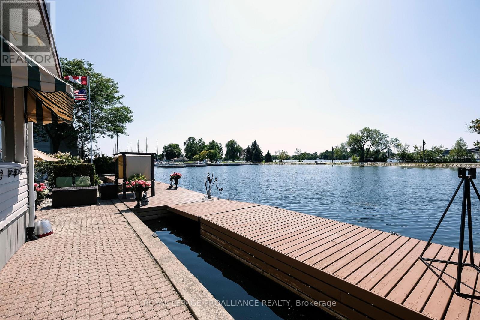 70 Front Street S, Belleville (Belleville Ward), Ontario  K8N 2Y3 - Photo 31 - X12740132