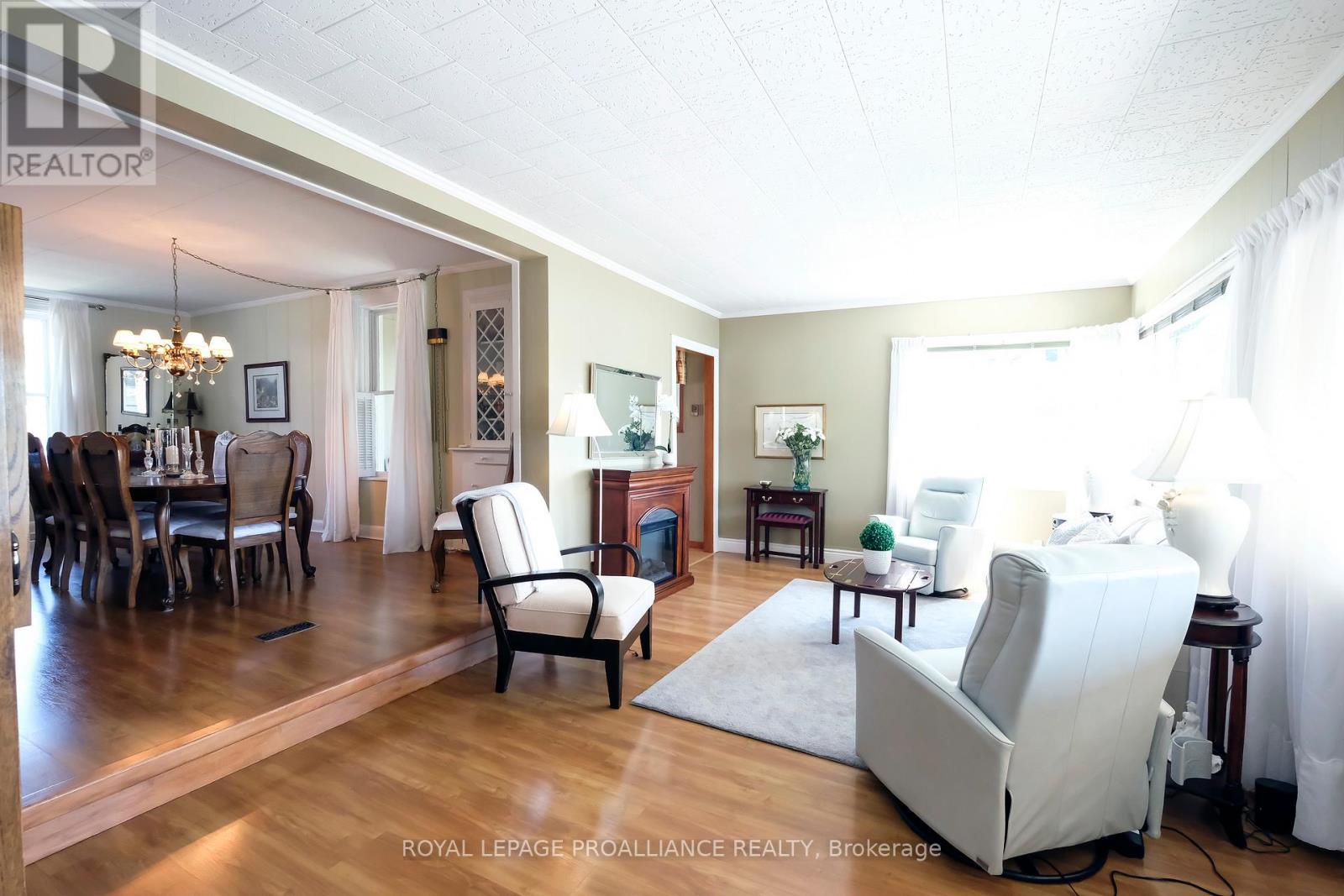 70 Front Street S, Belleville (Belleville Ward), Ontario  K8N 2Y3 - Photo 6 - X12740132