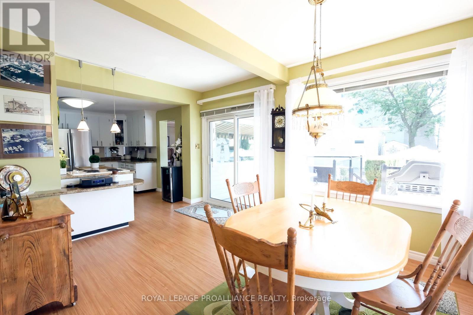 70 Front Street S, Belleville (Belleville Ward), Ontario  K8N 2Y3 - Photo 9 - X12740132