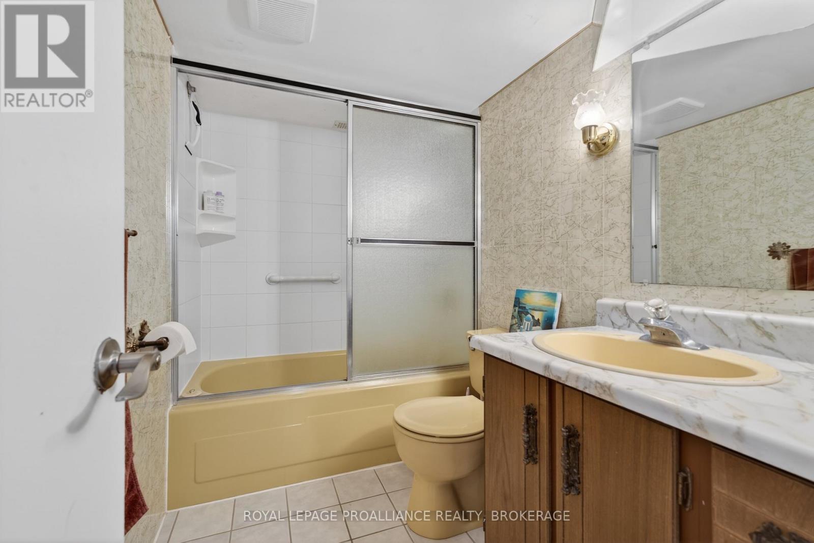 1746 Marian Crescent, Kingston, Ontario K7L 4V3 - Photo 25 - X12740128