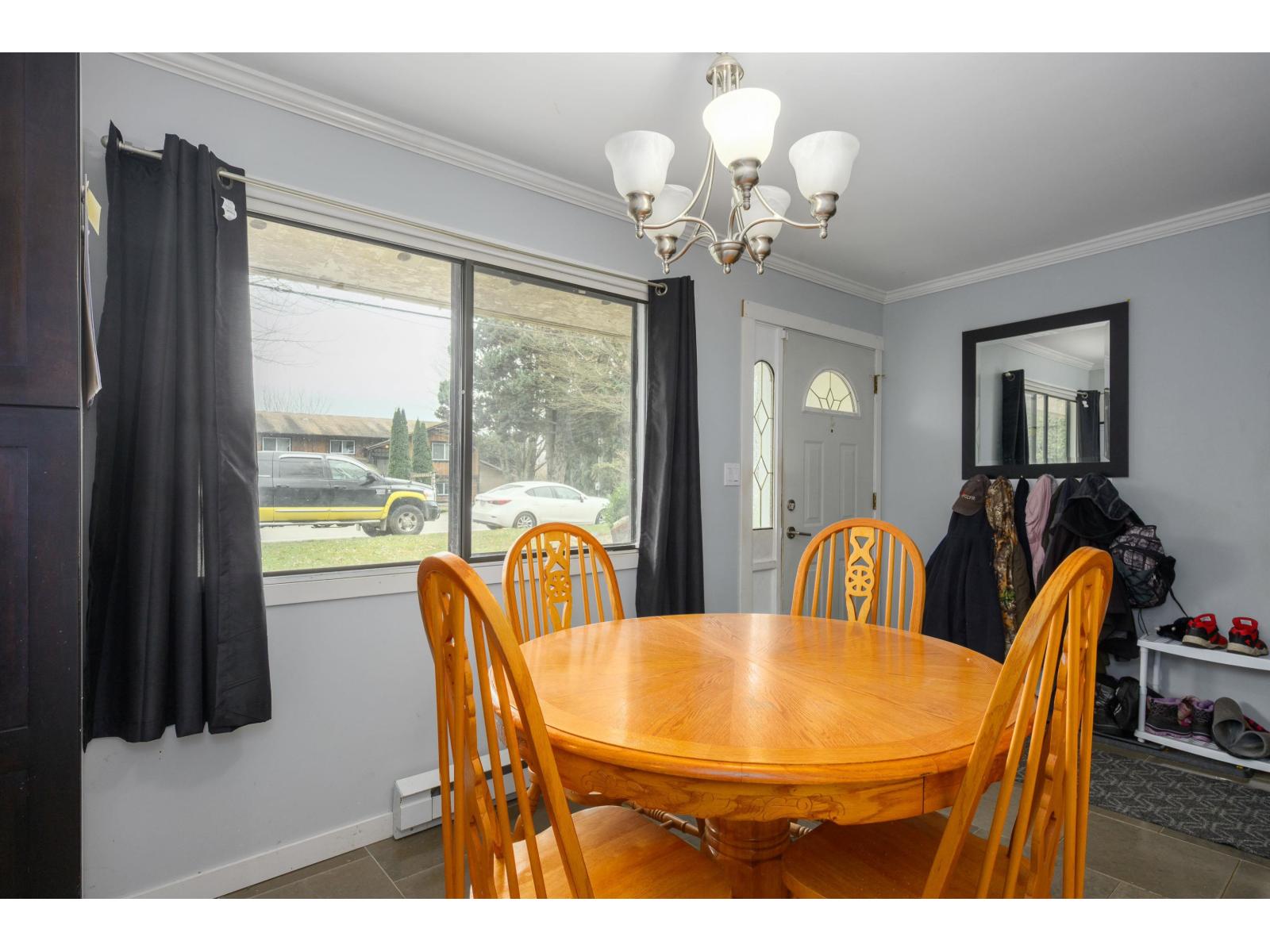 34327 Catchpole Avenue, Mission, British Columbia  V2V 6P2 - Photo 9 - R3084642