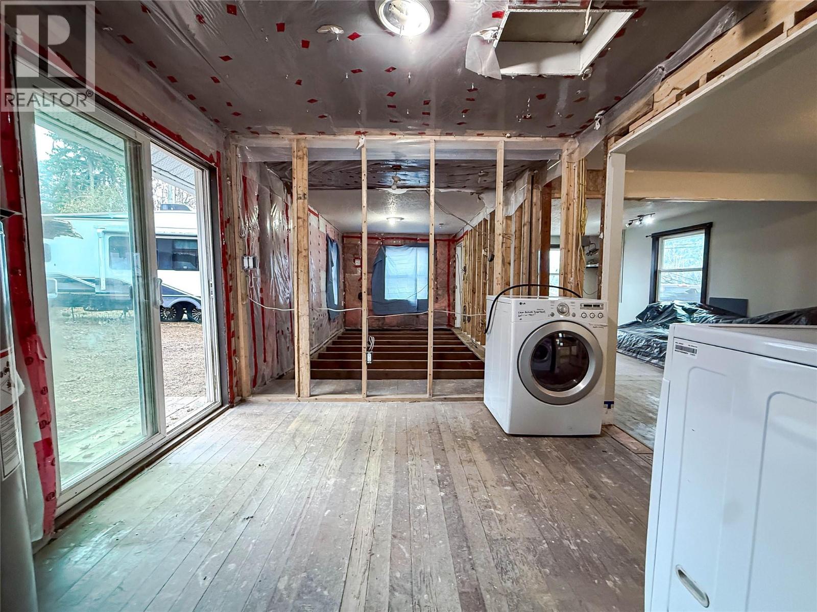 950 Aspen Street, Trail, British Columbia  V1R 3X9 - Photo 20 - 10370000