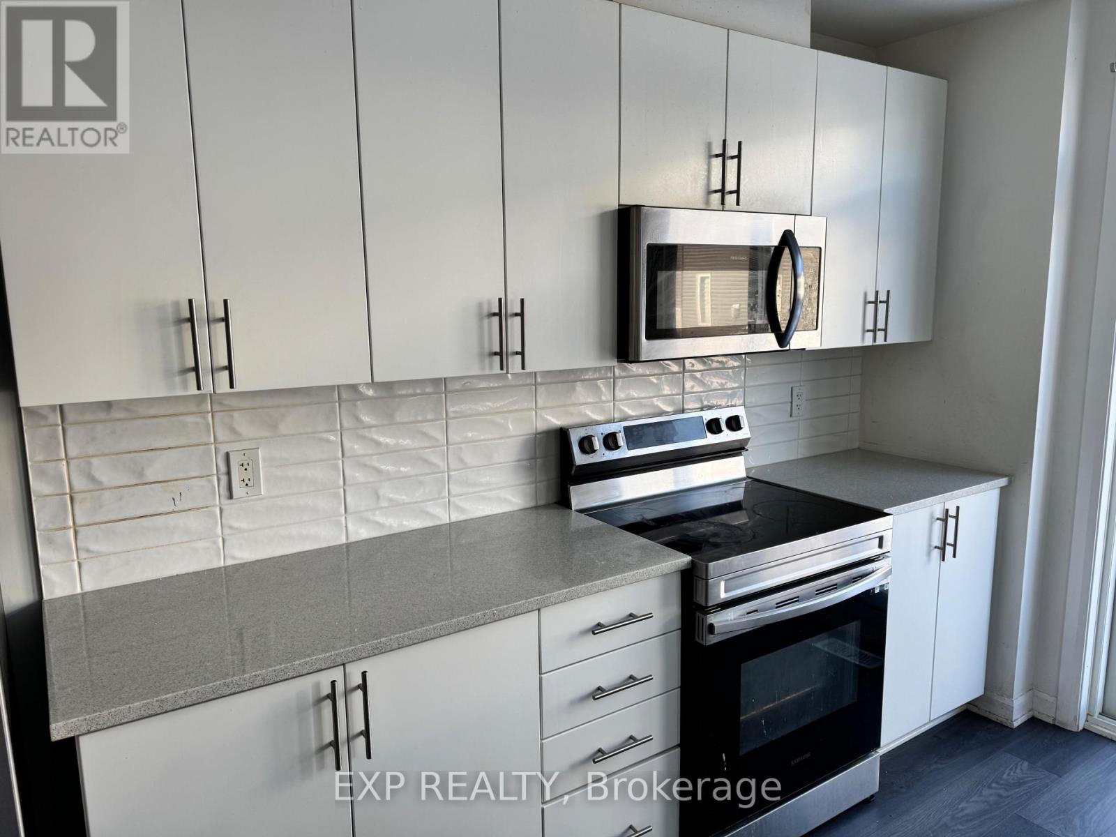 2063 Caltra Crescent, Ottawa, Ontario  K2J 6V4 - Photo 11 - X12740126