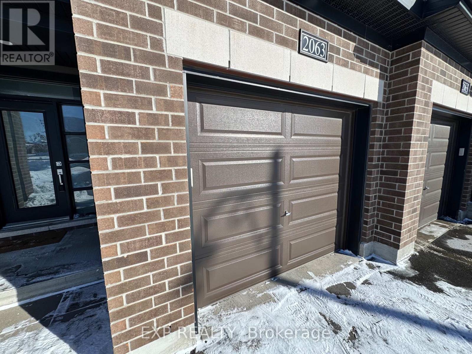 2063 Caltra Crescent, Ottawa, Ontario  K2J 6V4 - Photo 3 - X12740126