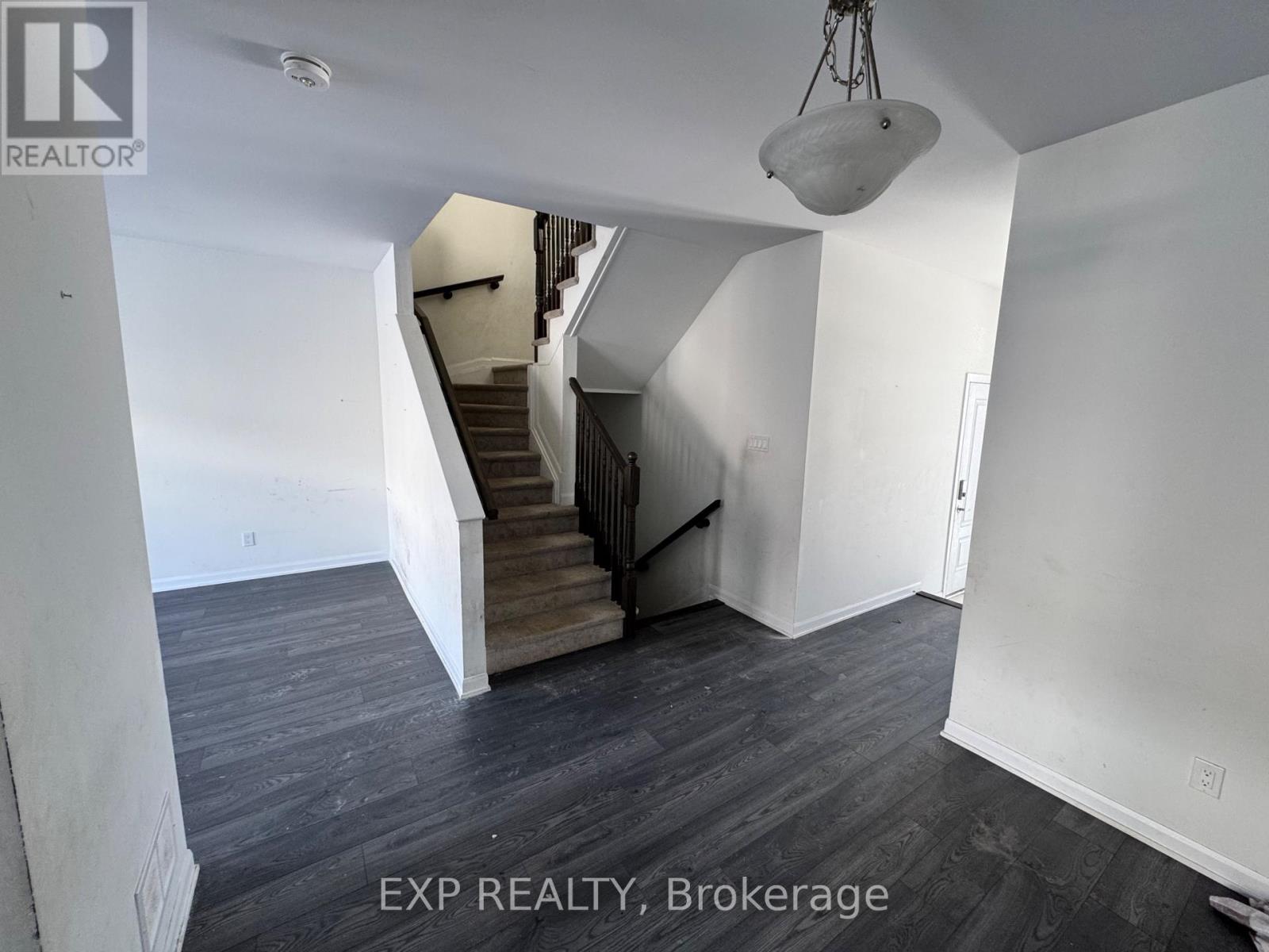 2063 Caltra Crescent, Ottawa, Ontario  K2J 6V4 - Photo 5 - X12740126