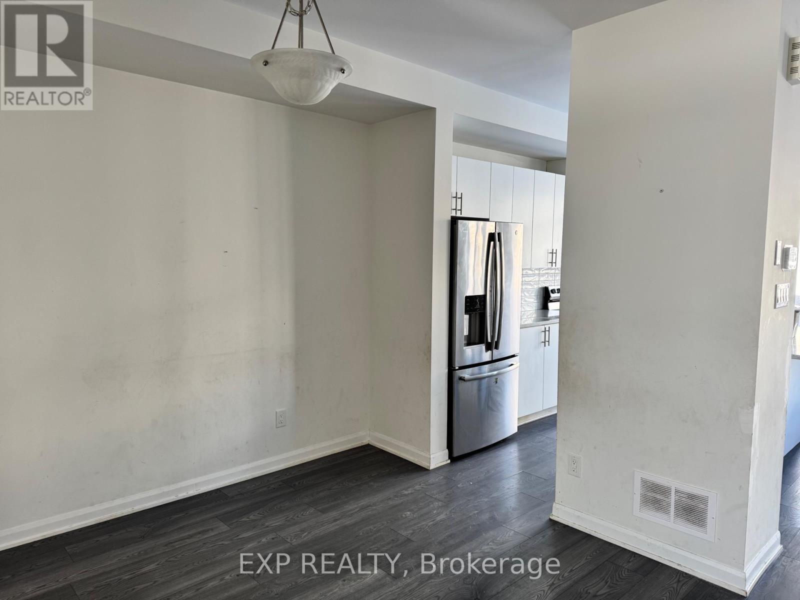 2063 Caltra Crescent, Ottawa, Ontario  K2J 6V4 - Photo 6 - X12740126