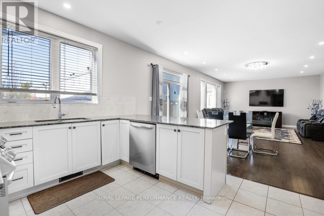 336 Lamarche Avenue, Ottawa, Ontario  K1C 1T1 - Photo 17 - X12740134