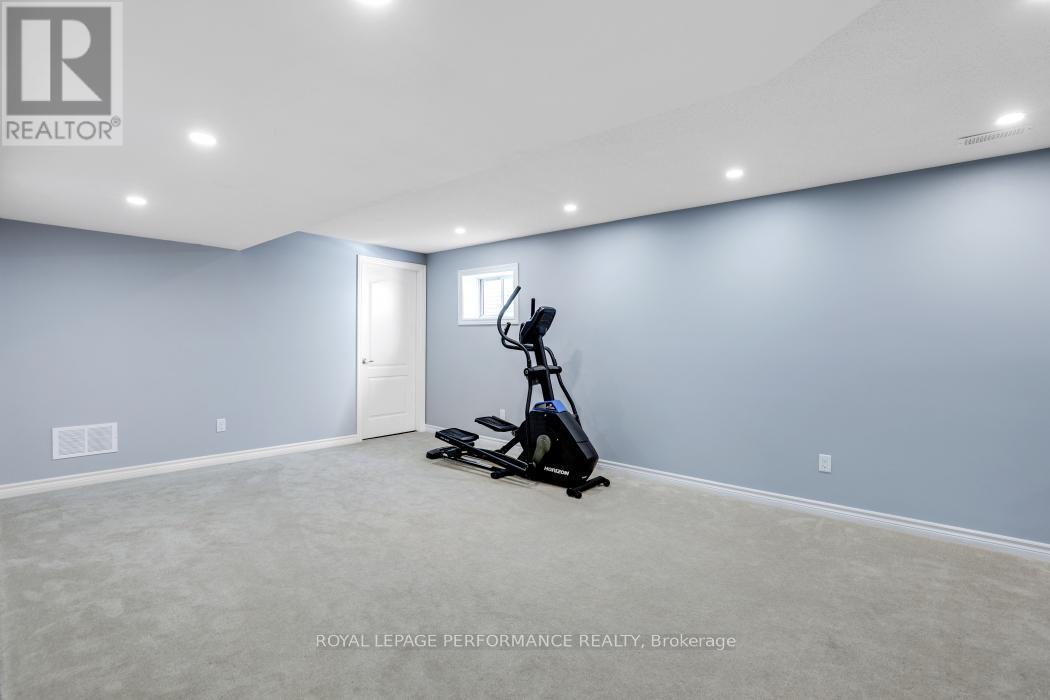 336 Lamarche Avenue, Ottawa, Ontario  K1C 1T1 - Photo 32 - X12740134